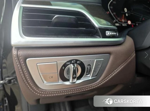 BMW 7 Series (G11) id 4445745 из Кореи 15