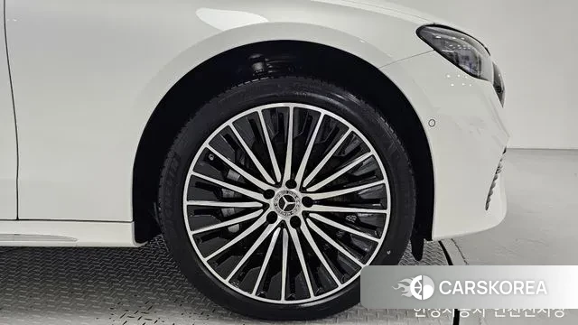 Mercedes-Benz E-Class W214 id 2978828 из Кореи 12