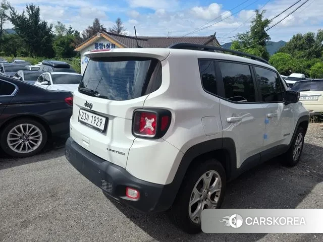 Jeep Renegade id 3117638 из Кореи 11