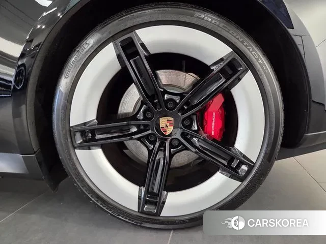 Porsche Taycan id 3596204 из Кореи 7