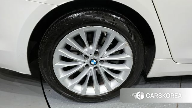 BMW 5 Series (G30) id 4294929 из Кореи 27