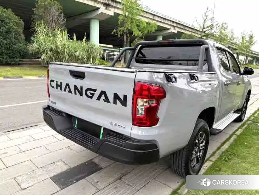 Chang'an Changan Hunter 2023 Белый из Китая, фото 5