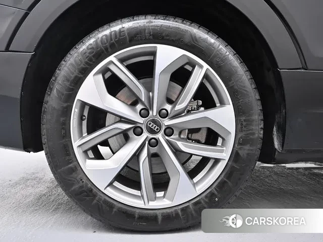 Audi e-Tron id 3026743 из Кореи 15