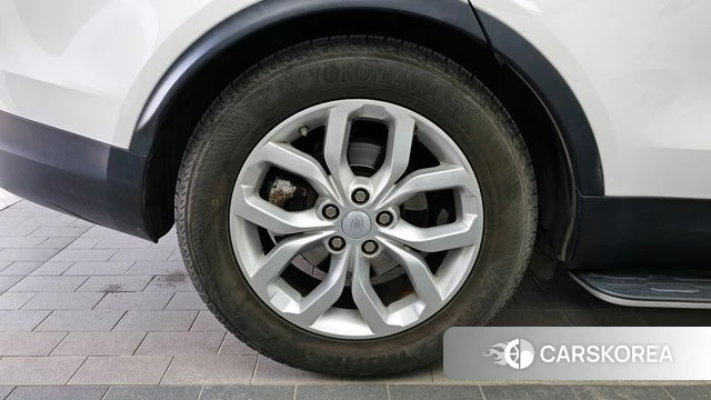 Land Rover Discovery 5 id 3925067 из Кореи 15