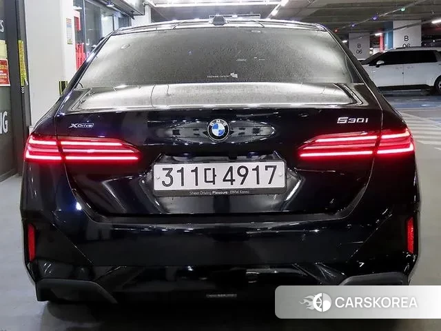 BMW 5 Series (G60) 2024 Черный из Кореи, фото 5