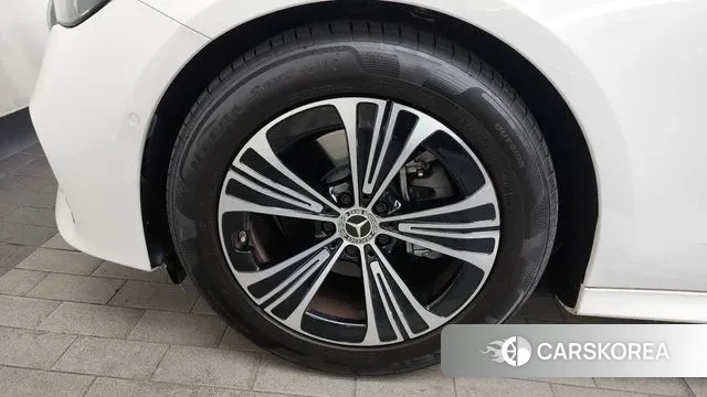 Mercedes-Benz E-Class W214 id 3462174 из Кореи 15