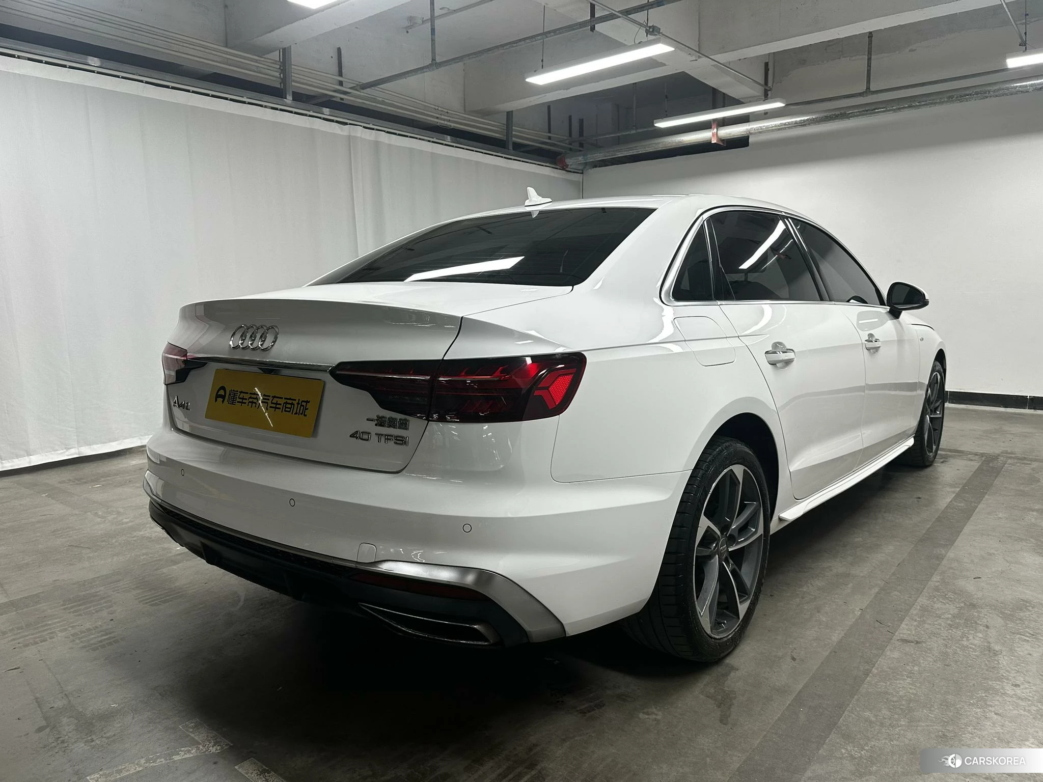 Audi A4L id 4473447 из Китая 15