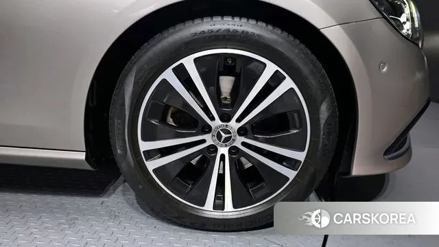 Mercedes-Benz E-Class W213 id 3697878 из Кореи 15