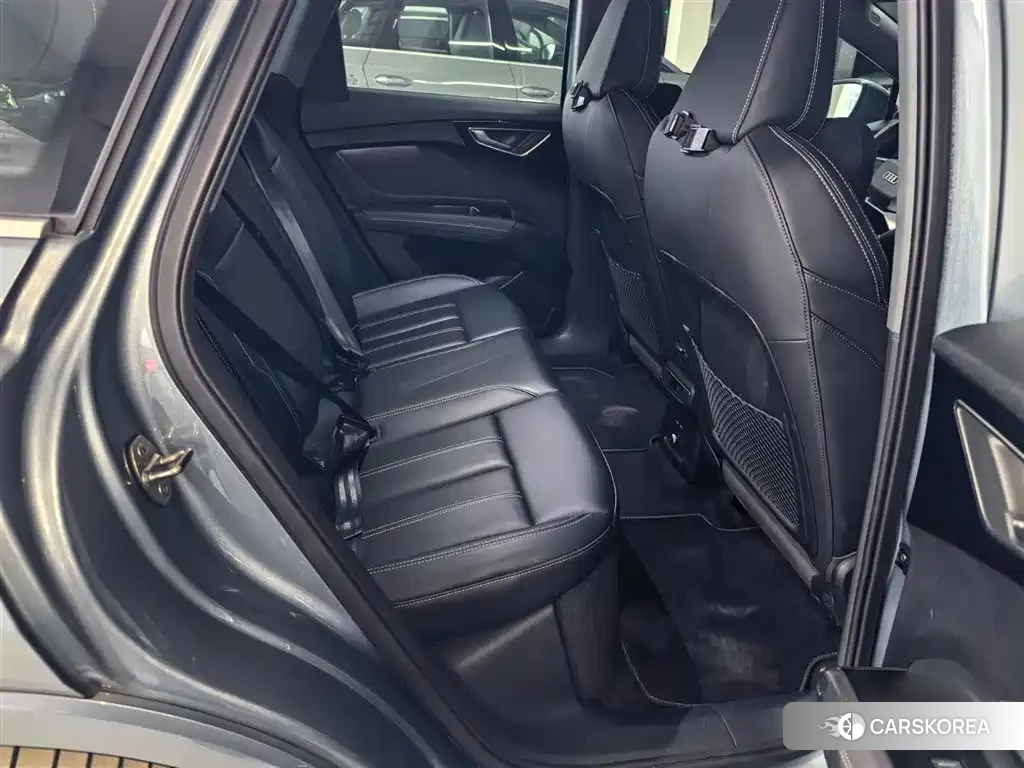 Audi Q4 e-tron id 4664597 из Китая 11