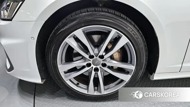 Audi A6 (C8) id 3753848 из Кореи 15