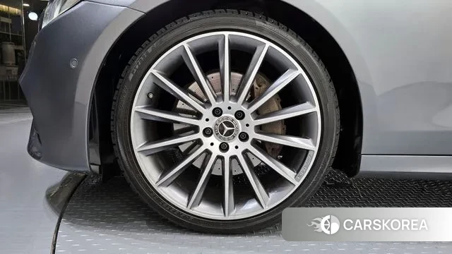 Mercedes-Benz E-Class W213 id 3188579 из Кореи 15