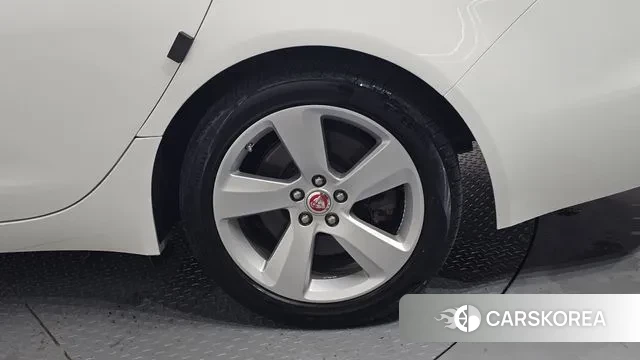 Jaguar XF (X260) id 3000594 из Кореи 15