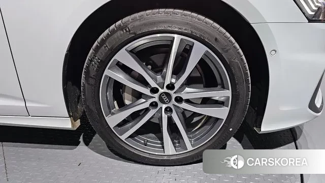 Audi A6 (C8) id 3378107 из Кореи 15