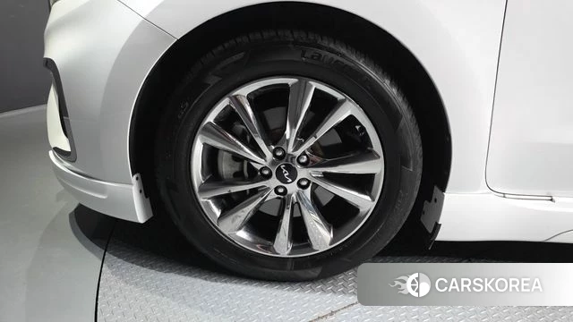 Kia The New Carnival id 4325843 из Кореи 25