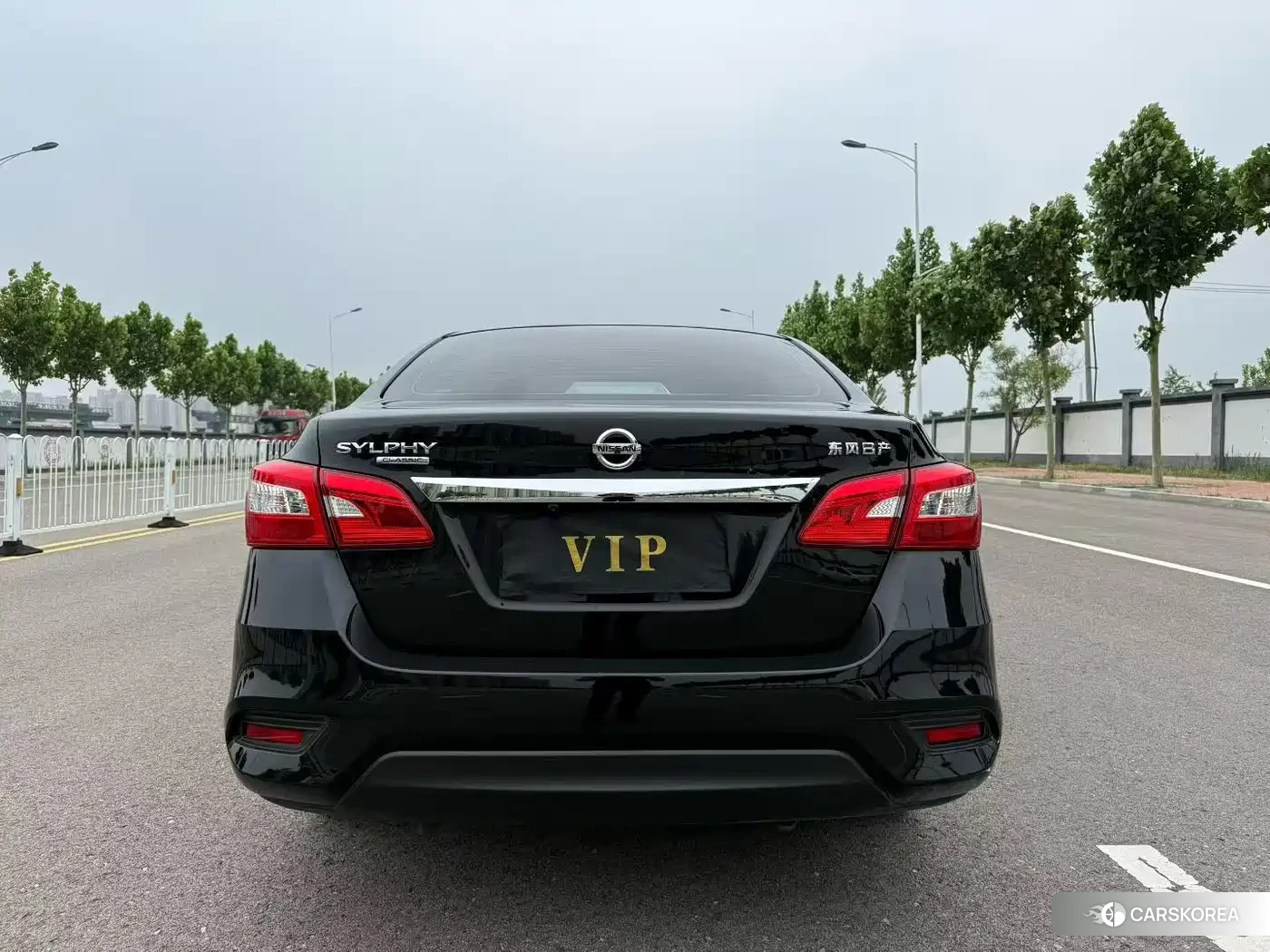 Nissan Sylphy 2024 Черный из Китая, фото 5