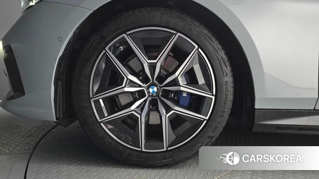 BMW 5 Series (G60) id 4381482 из Кореи 30