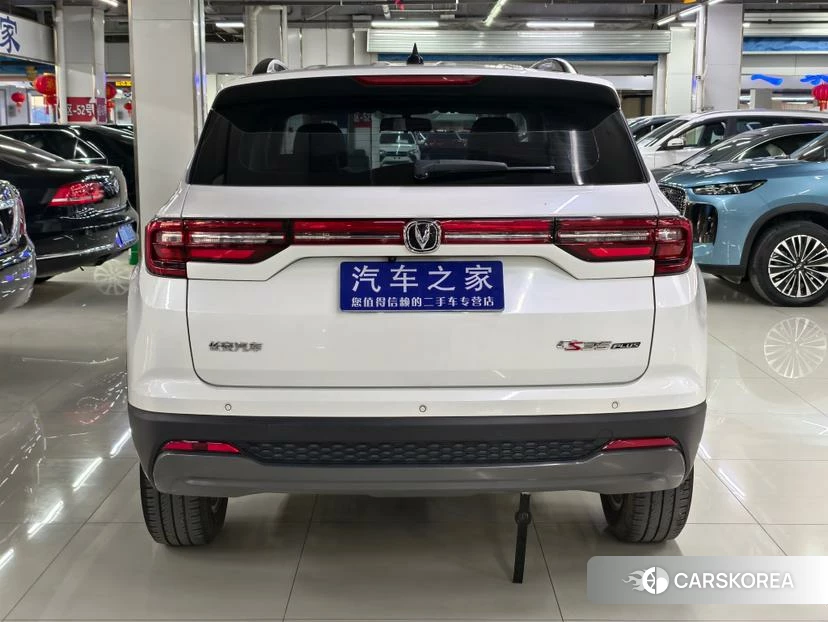 Chang'an CS35 PLUS 2022 Белый из Китая, фото 5