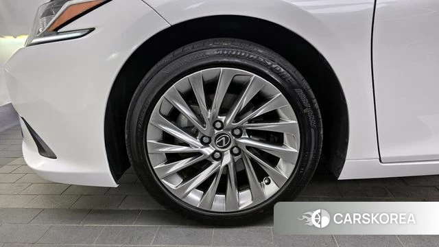 Lexus ES300h 7th generation id 3826516 из Кореи 15