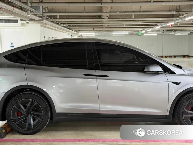 Tesla Model X 2026 Светло-серебряный цвет из Кореи, фото 5