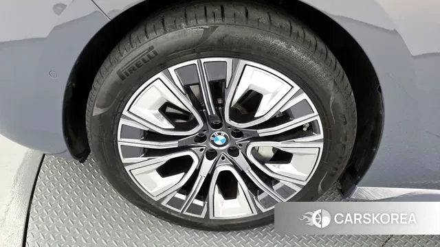 BMW 7 Series (G70) id 3058143 из Кореи 15