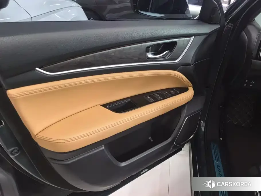 Honda UR-V id 4674452 из Китая 11
