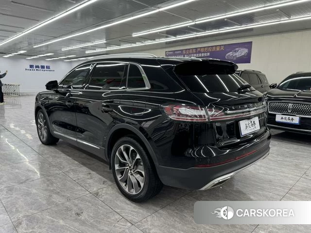 Lincoln Navigator 2021 Черный из Китая, фото 5
