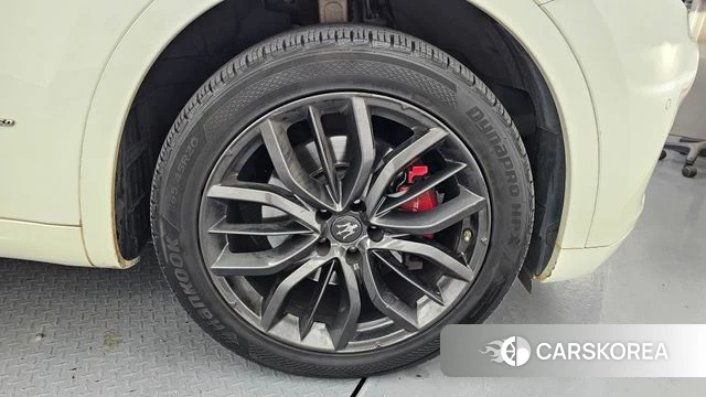 Maserati Levante id 4331432 из Кореи 26