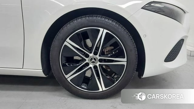 Mercedes-Benz A-Class W177 id 4280509 из Кореи 15