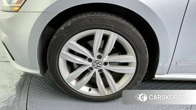 Volkswagen The New Passat id 3845515 из Кореи 15