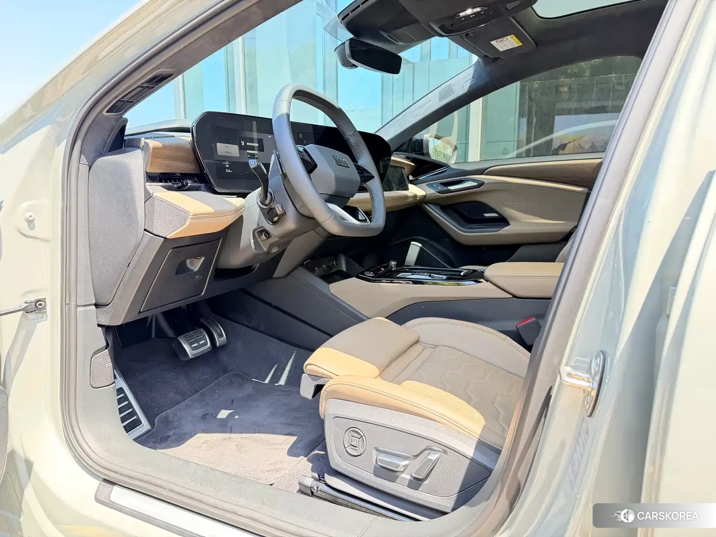 Audi A6L e-tron id 4514213 из Китая 9