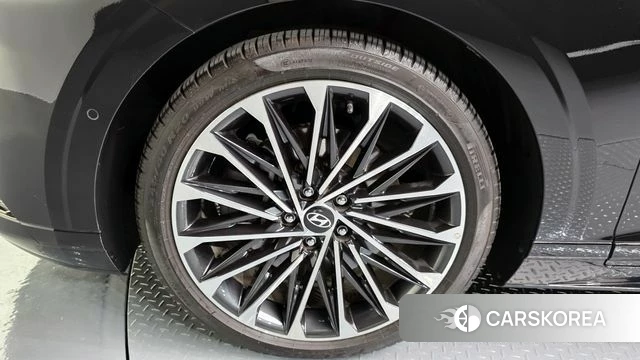 Hyundai Grandeur (GN7) id 3817672 из Кореи 15