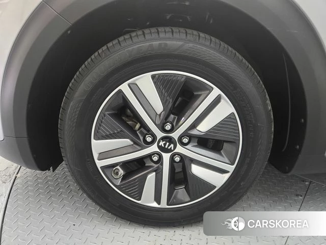 Kia The New Niro id 4244826 из Кореи 14