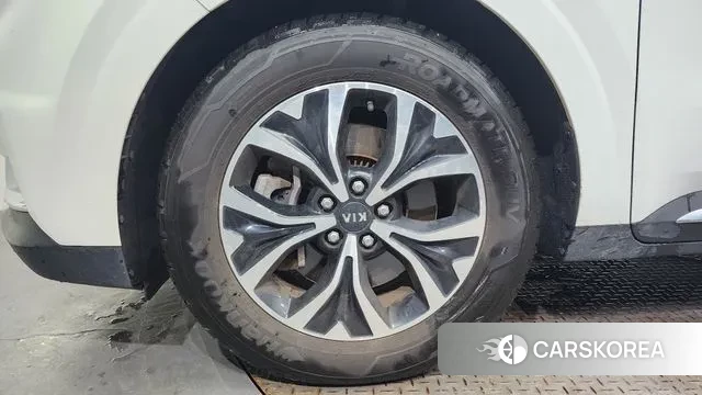 Kia Carnival 4th generation id 3023486 из Кореи 15