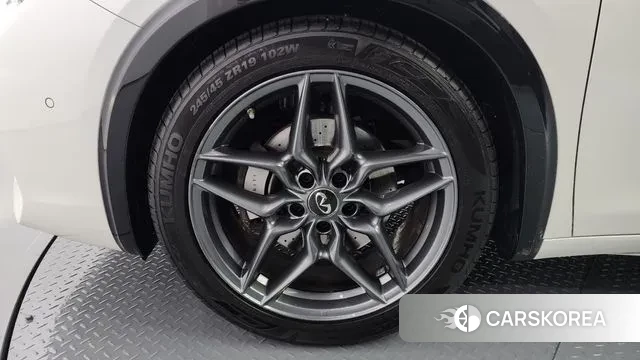 Infiniti Q30 id 3254041 из Кореи 15