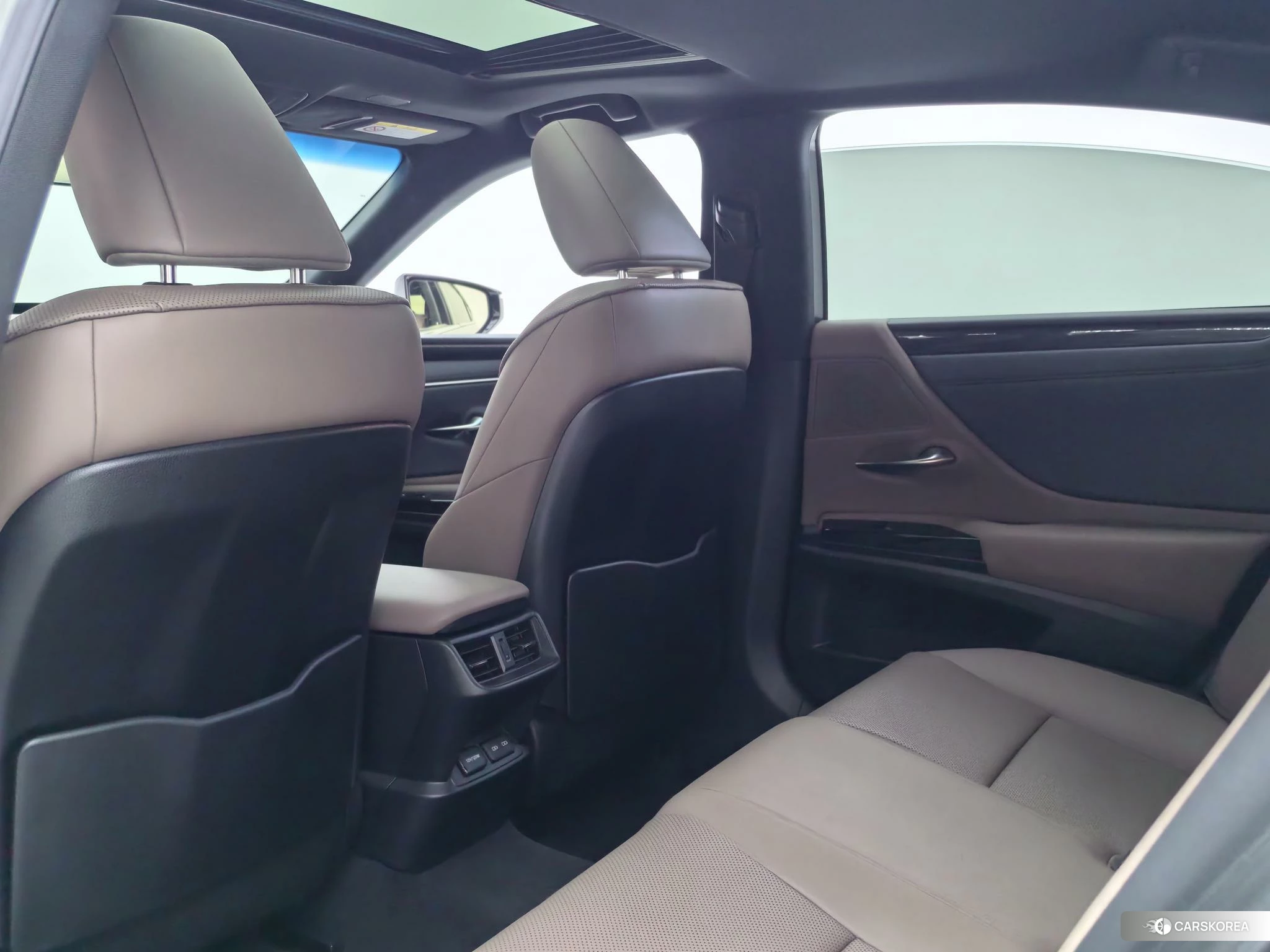 Lexus ES id 4461505 из Китая 16