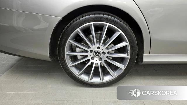 Mercedes-Benz E-Class W213 id 3934701 из Кореи 15