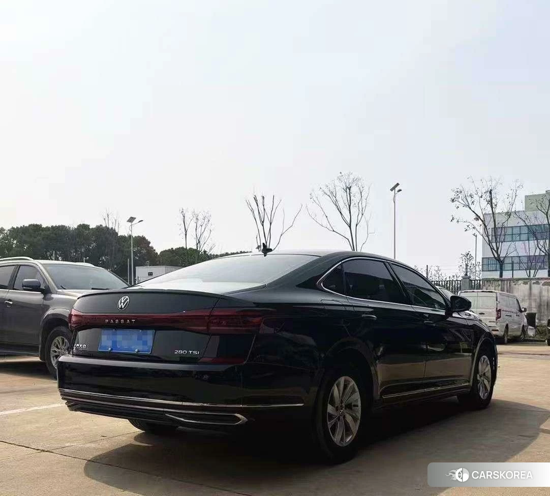 Volkswagen Passat 2022 Черный из Китая, фото 5