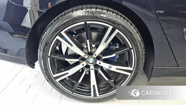 BMW 5 Series (G60) id 4664759 из Кореи 28