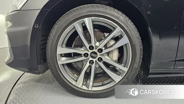 Audi A6 (C8) id 3310843 из Кореи 15