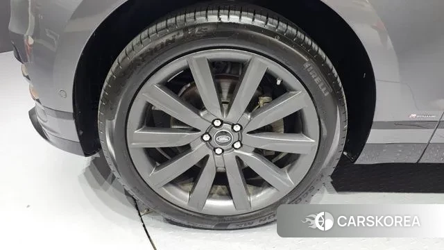 Land Rover Range Rover Velar id 3429354 из Кореи 15