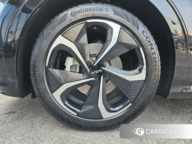 Kia EV6 id 3695346 из Кореи 15