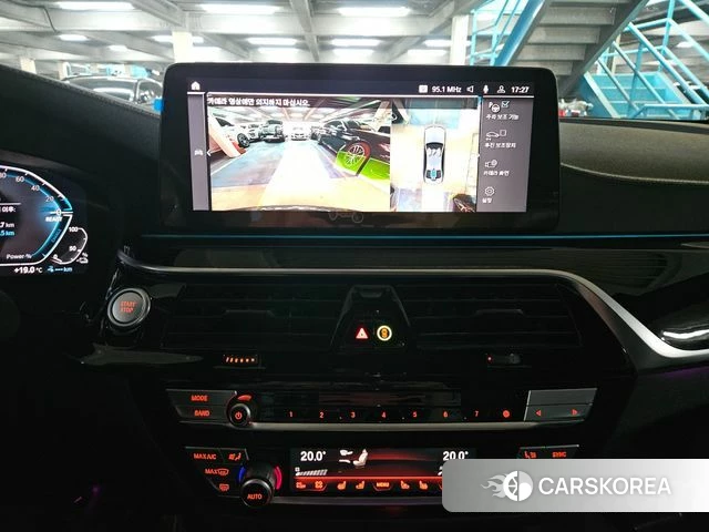 BMW 5 Series (G30) id 3852439 из Кореи 8