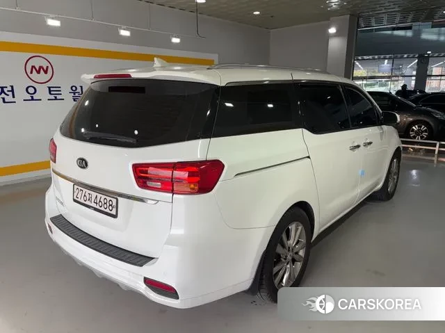 Kia The New Carnival id 3357048 из Кореи 15