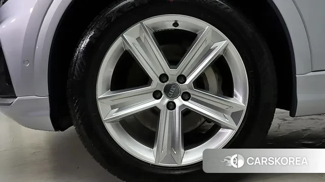 Audi Q8 (4M) id 3561748 из Кореи 15