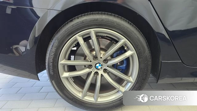 BMW 5 Series (G30) id 4918950 из Кореи 27