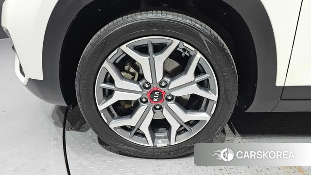 Kia Seltos id 3843563 из Кореи 15
