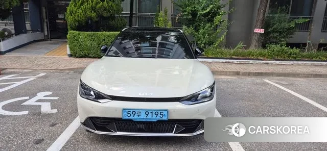 Kia EV6 2021 Песочный из Кореи, фото 5