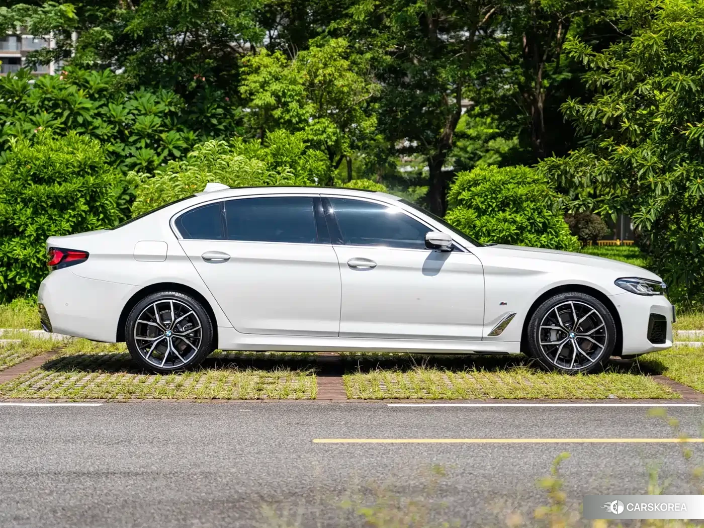 BMW 5 series id 4686231 из Китая 13