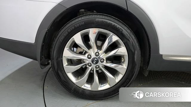 Kia The New Sorento id 4269307 из Кореи 15
