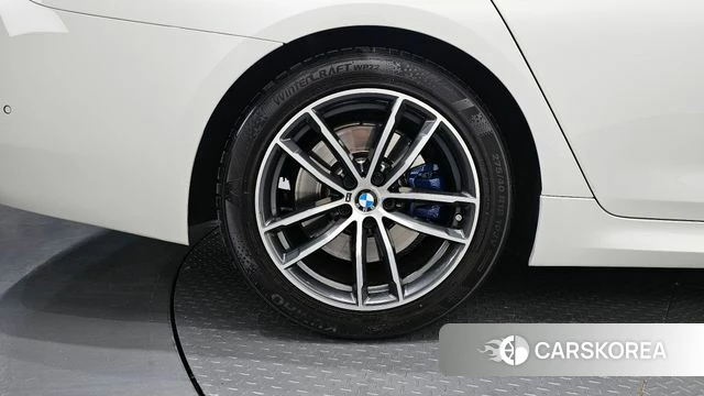 BMW 5 Series (G30) id 3965608 из Кореи 15